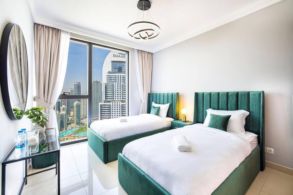 Magnificent Brand New Lux 3br Burj & Fountain View Appartement