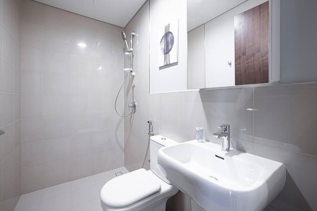 Magnificent Brand New Lux 3br Burj & Fountain View Appartement