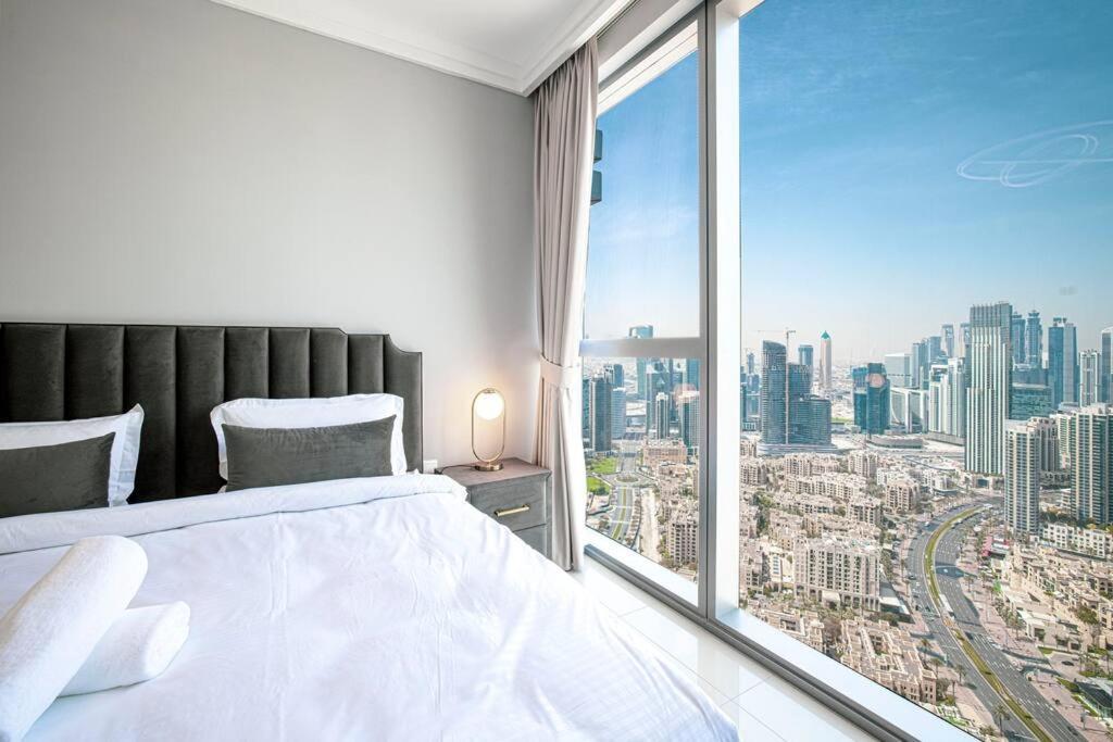 Magnificent Brand New Lux 3br Burj & Fountain View * Dubaï